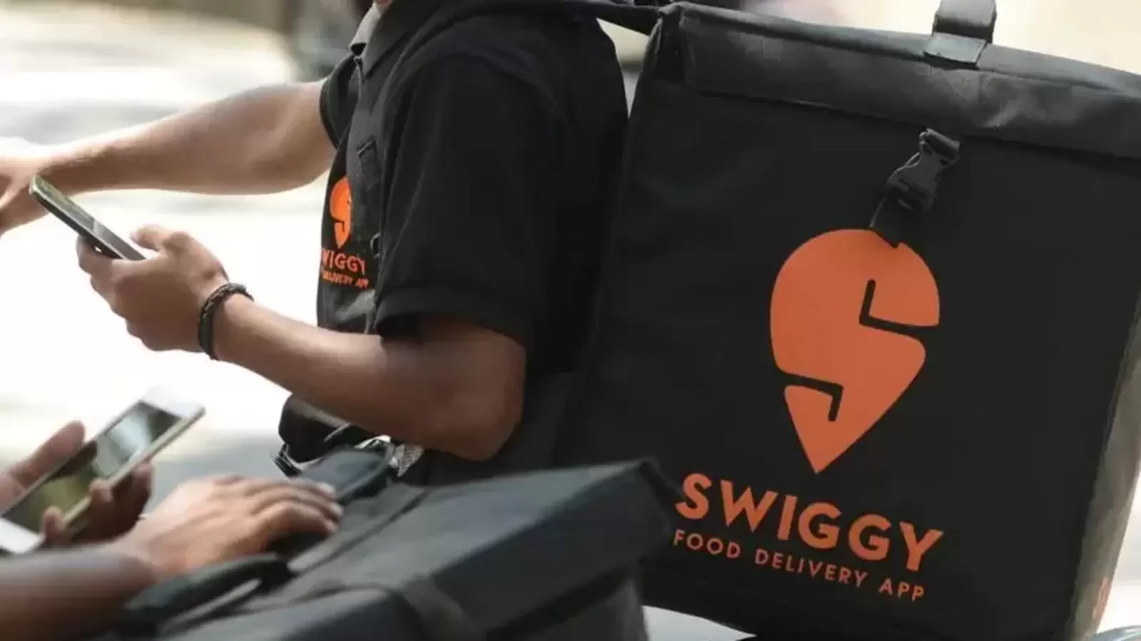 Before selling shares to the public Swiggy is offering a special deal