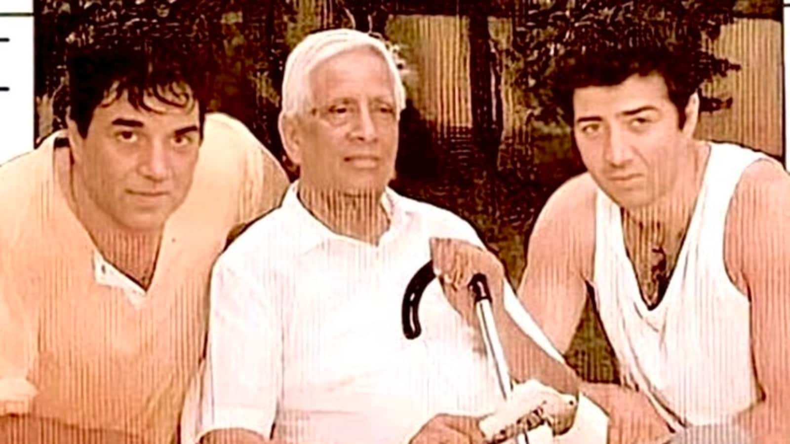 Darmendra feels sad that he didn't spend enough time with his parents. He recently shared a special picture of himself with his late father and his son Sunny Deol.