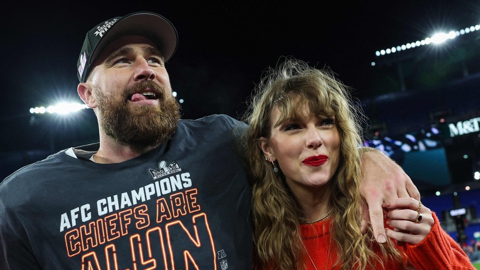 Taylor Swift and Travis Kelce were seen going out for dinner together in Los Angeles.