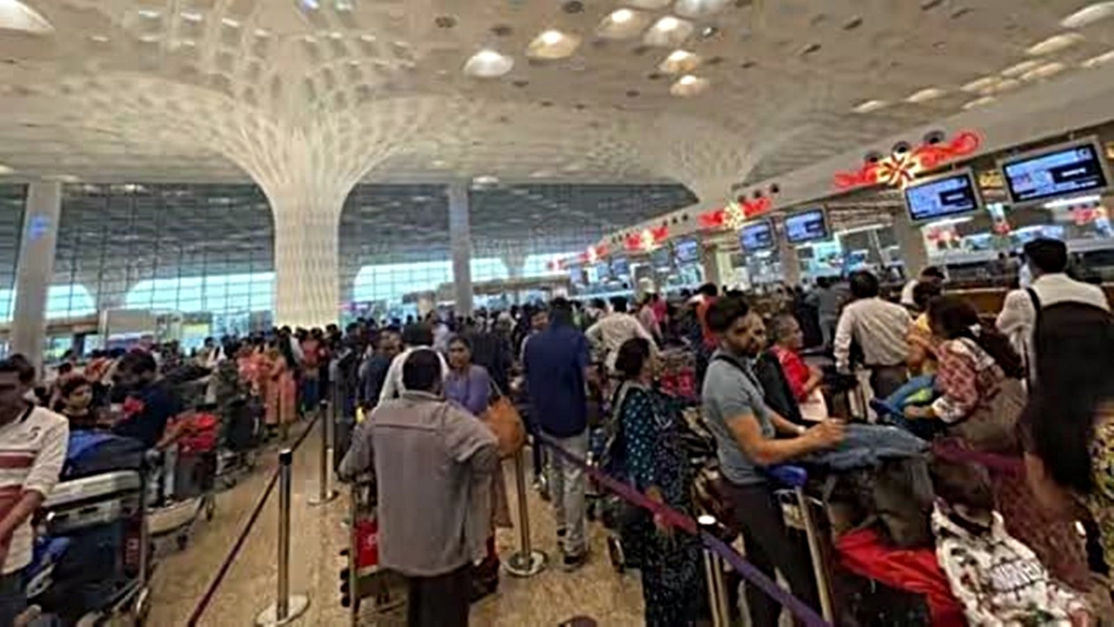 The number of people traveling through Mumbai airport increased by 16% last year.